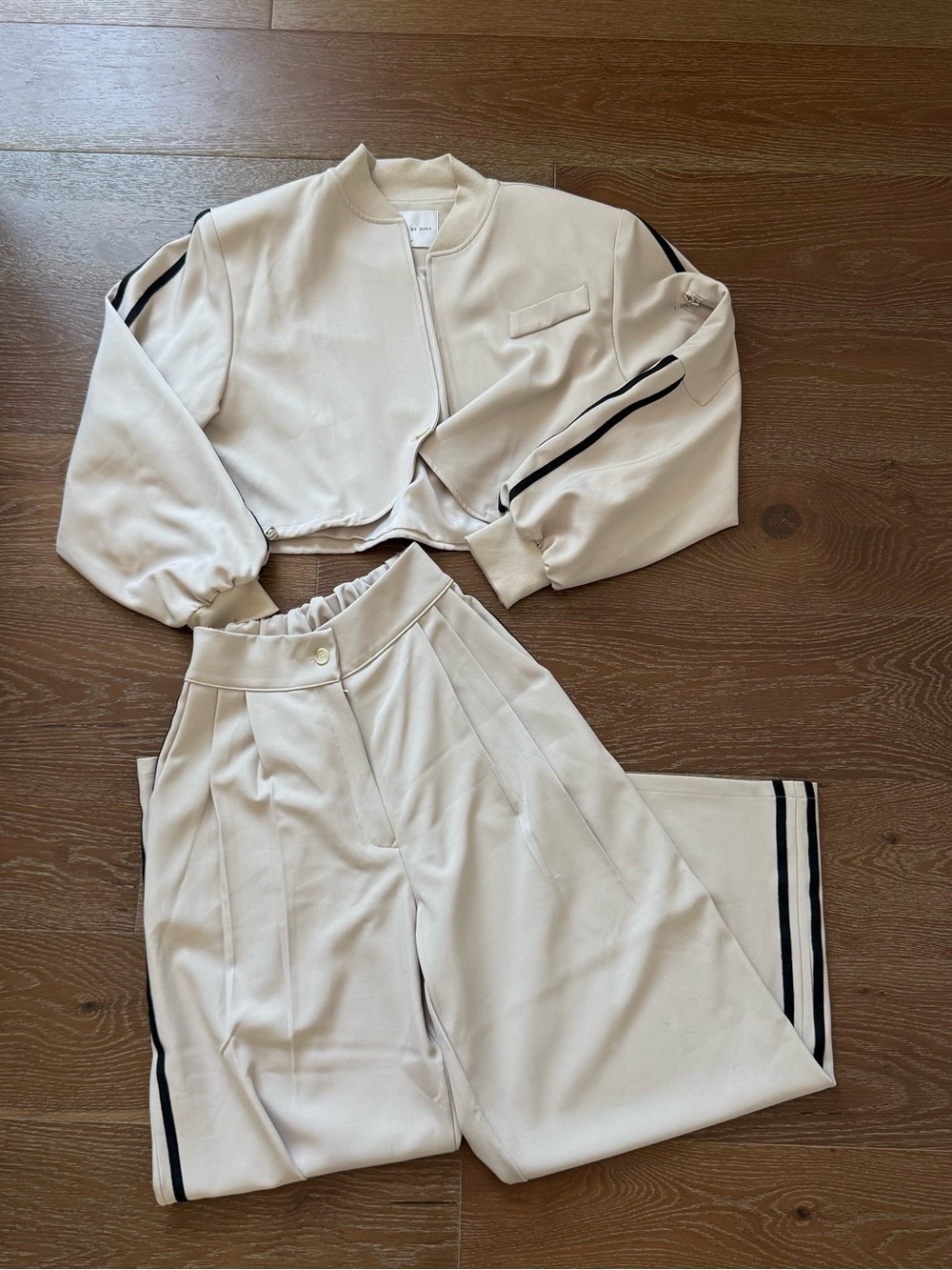 MADE BY DINT Cream Set